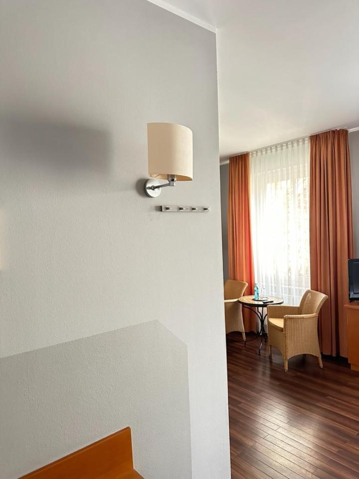 Hotel Ambiente Дортмунд Экстерьер фото